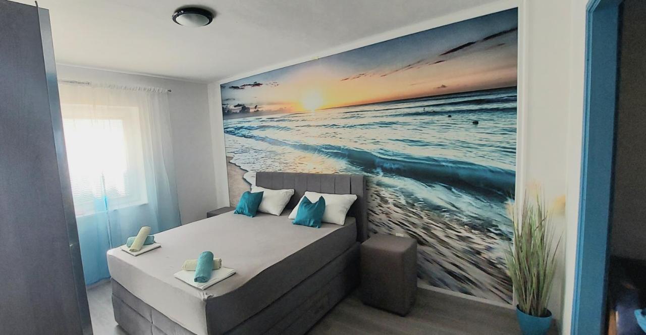 Luna Apartments Baška Voda Eksteriør billede