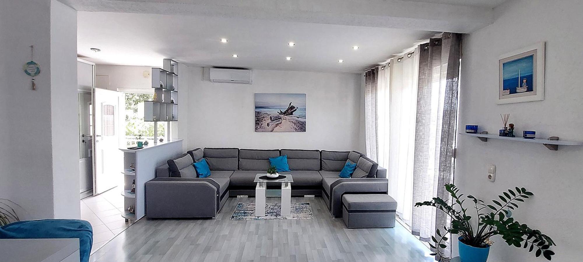 Luna Apartments Baška Voda Eksteriør billede